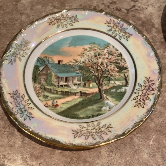 Currier & Ives 4 seasons vintage decor plates - Picture 2 of 8
